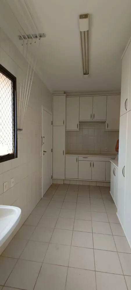 Apartamento, 3 quartos, 202 m² - Foto 2