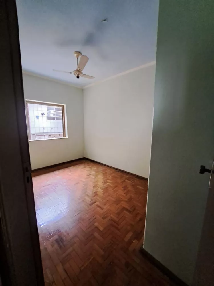 Casa à venda com 3 quartos, 139m² - Foto 2