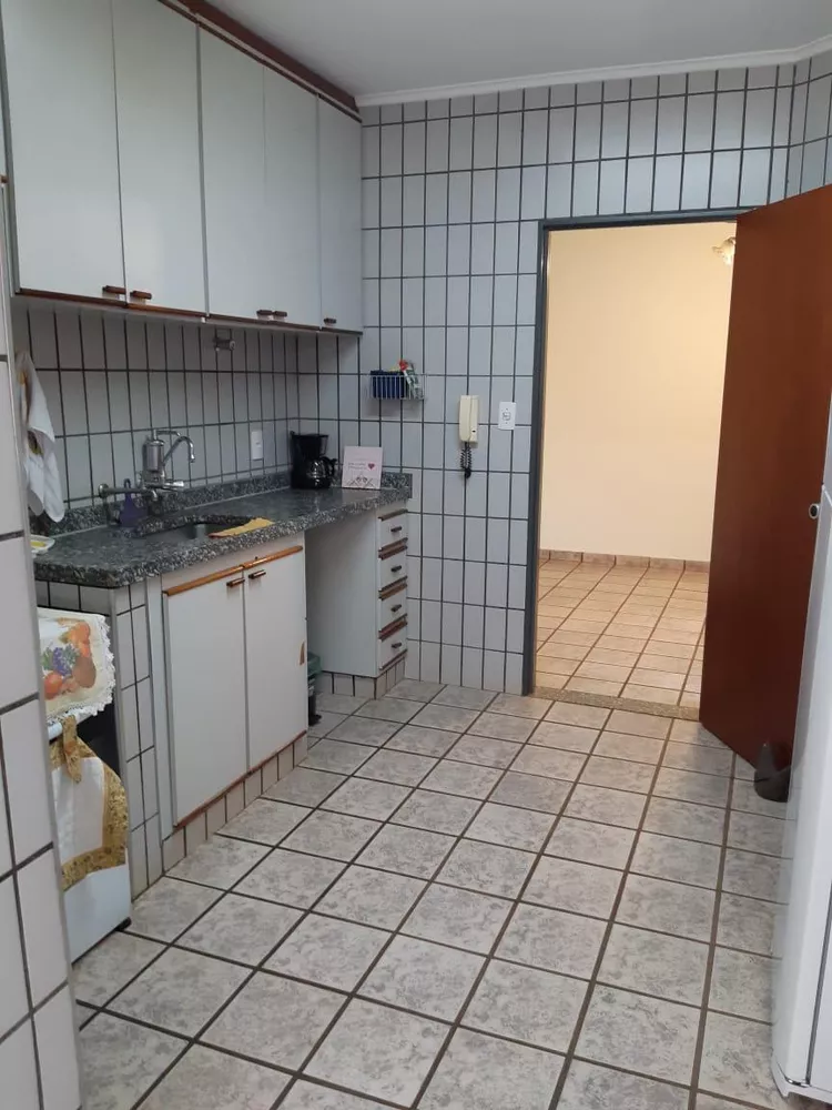 Apartamento à venda com 3 quartos, 108m² - Foto 3