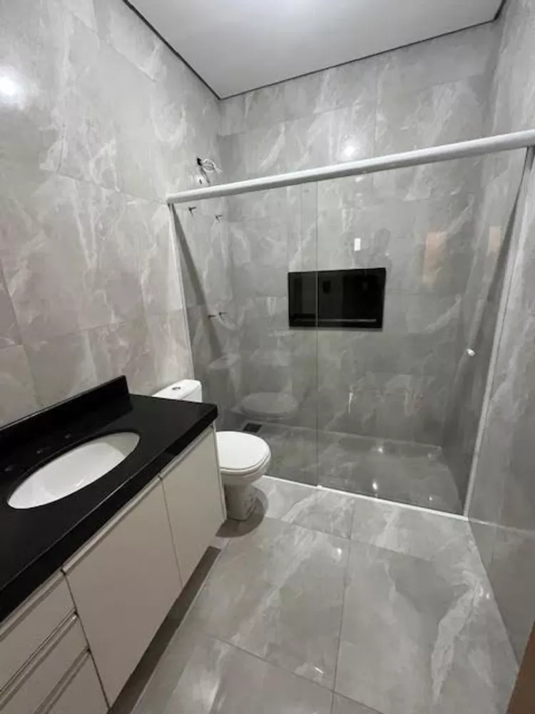 Casa de Condomínio à venda com 3 quartos, 187m² - Foto 2