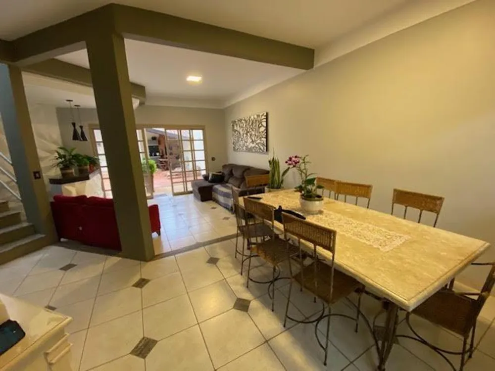 Casa, 3 quartos, 276 m² - Foto 2