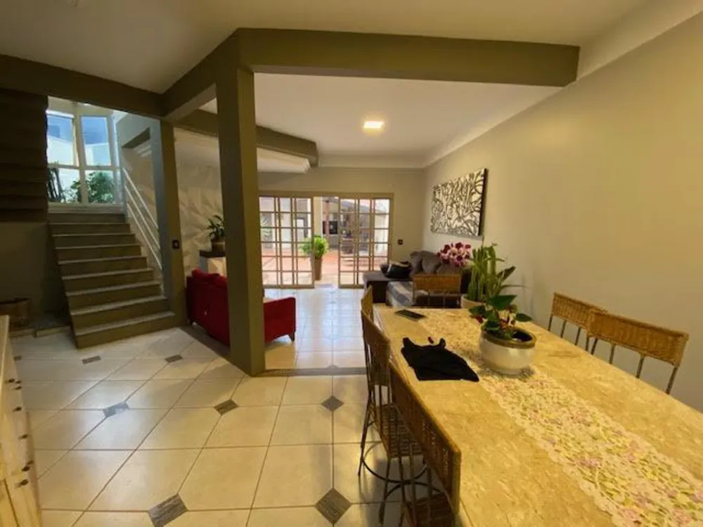 Casa, 3 quartos, 276 m² - Foto 3