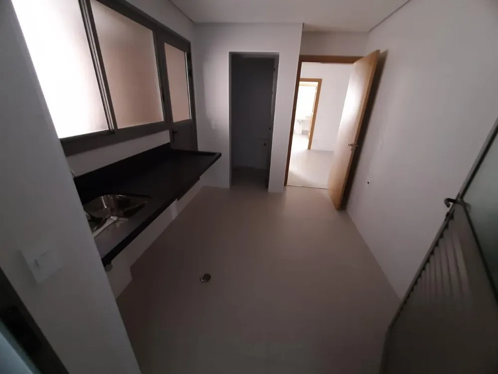 Apartamento, 3 quartos, 227 m² - Foto 1