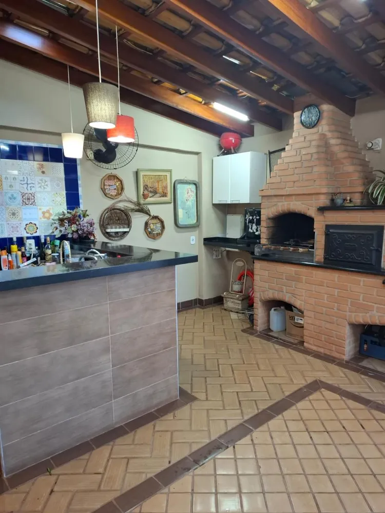 Casa, 3 quartos, 250 m² - Foto 2