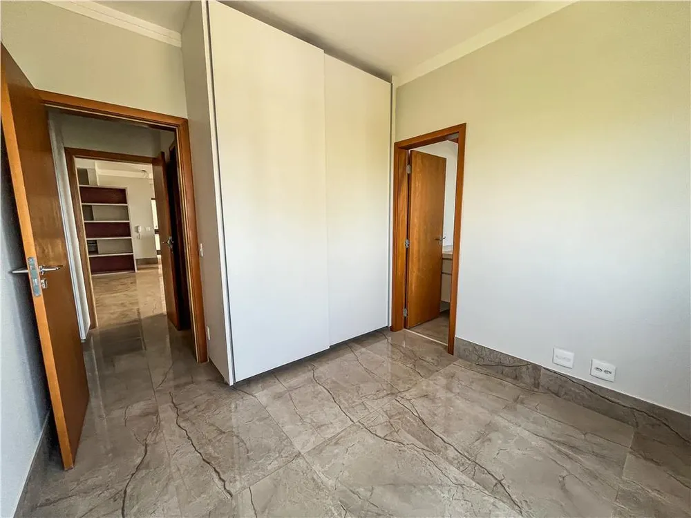 Apartamento, 3 quartos, 196 m² - Foto 1