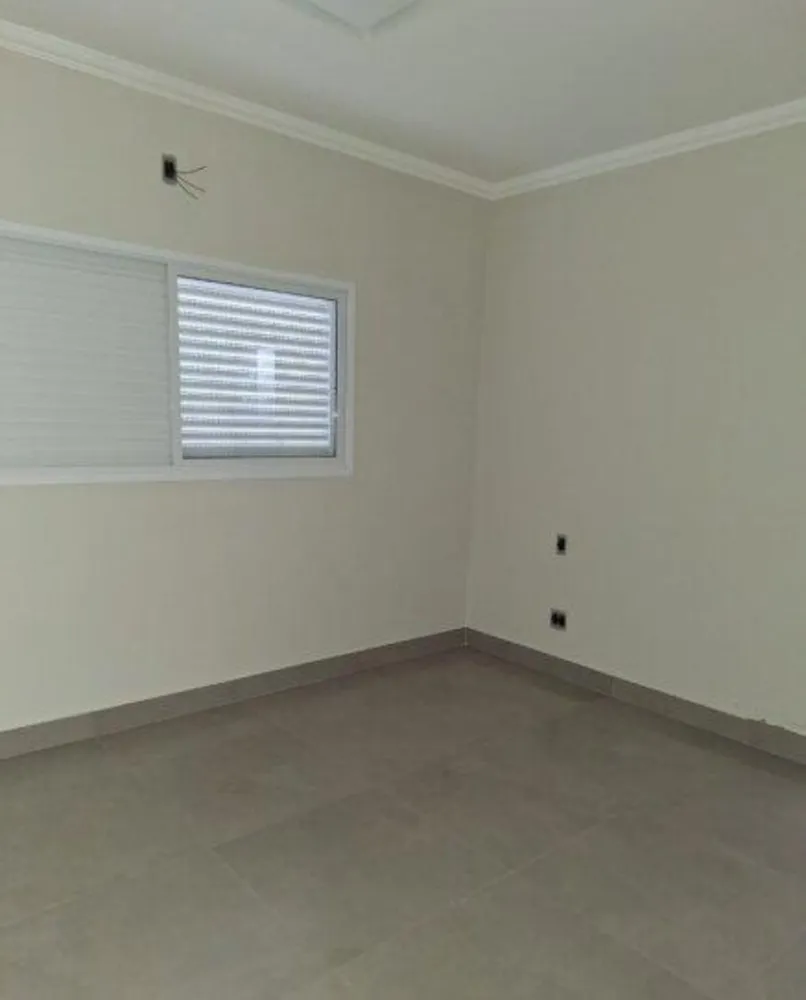 Casa, 4 quartos, 260 m² - Foto 1