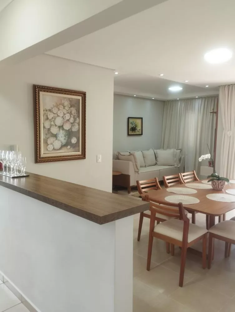 Apartamento à venda com 3 quartos, 71m² - Foto 1