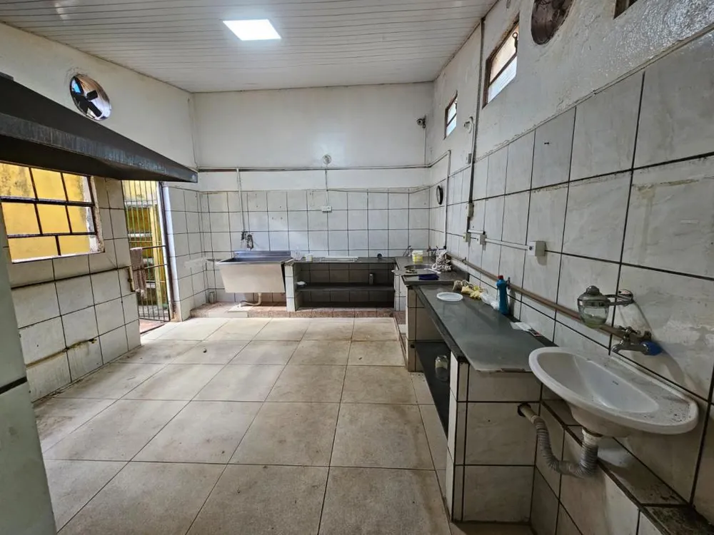Casa, 2 quartos, 180 m² - Foto 11