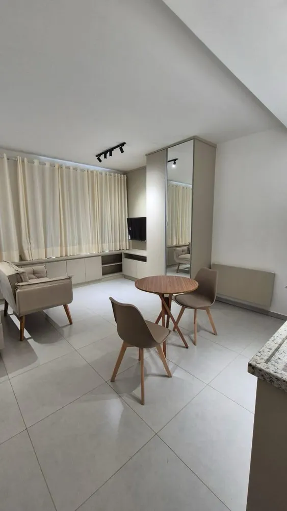 Apartamento, 1 quarto, 28 m² - Foto 2