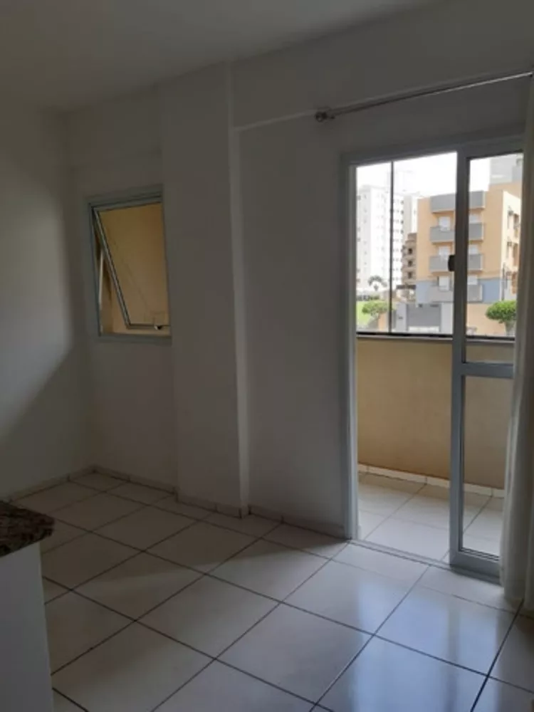 Apartamento à venda com 1 quarto, 43m² - Foto 1