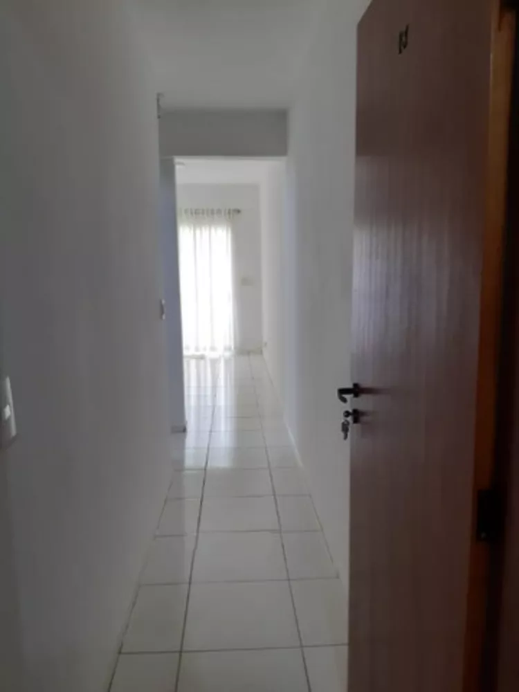 Apartamento à venda com 1 quarto, 43m² - Foto 2