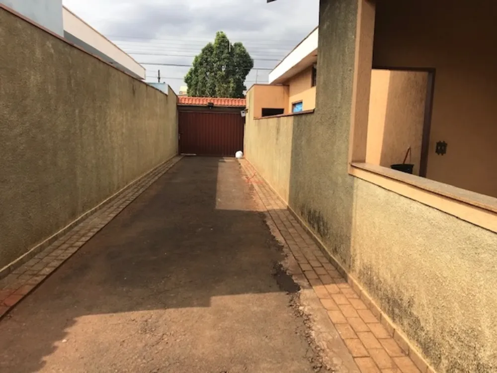 Casa, 3 quartos, 340 m² - Foto 1
