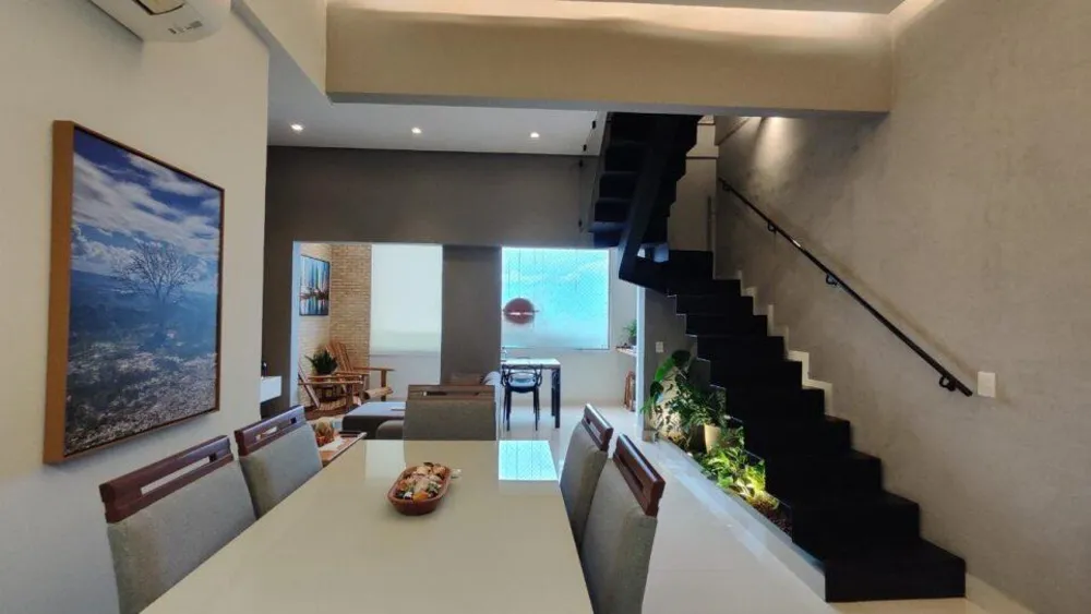 Apartamento, 3 quartos, 210 m² - Foto 2