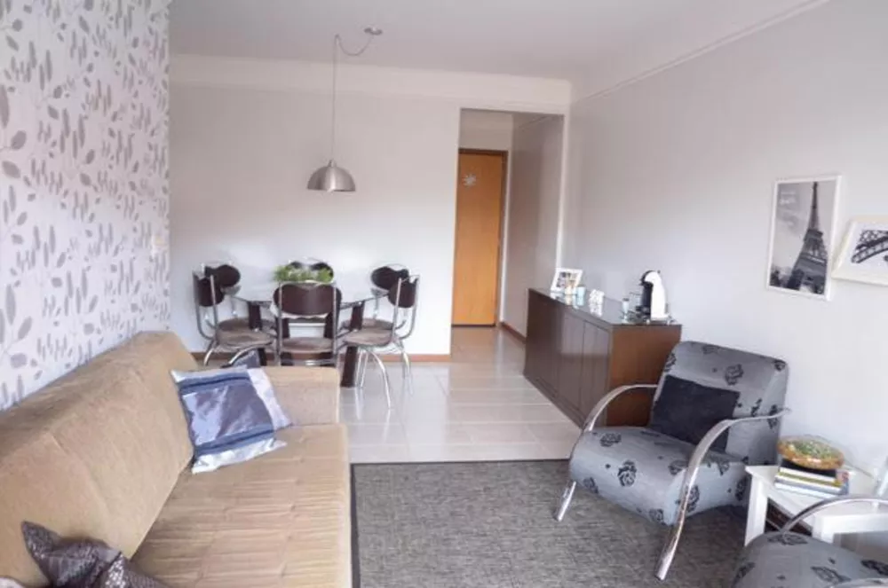 Apartamento à venda com 3 quartos, 106m² - Foto 1