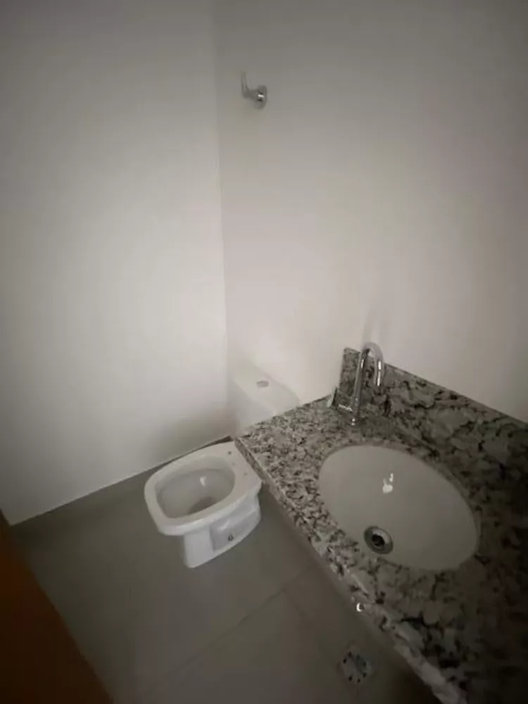 Apartamento à venda com 2 quartos, 67m² - Foto 3