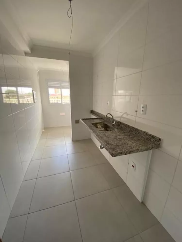 Apartamento à venda com 2 quartos, 67m² - Foto 7