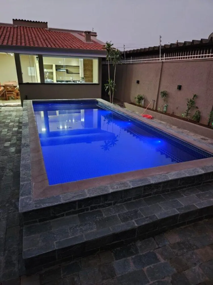 Casa, 3 quartos, 280 m² - Foto 1