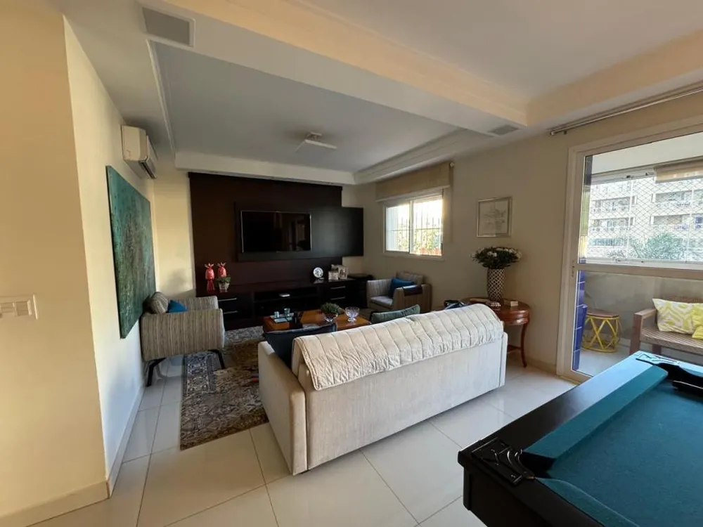 Apartamento, 3 quartos, 202 m² - Foto 2