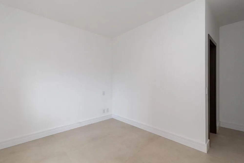 Apartamento, 3 quartos, 237 m² - Foto 1