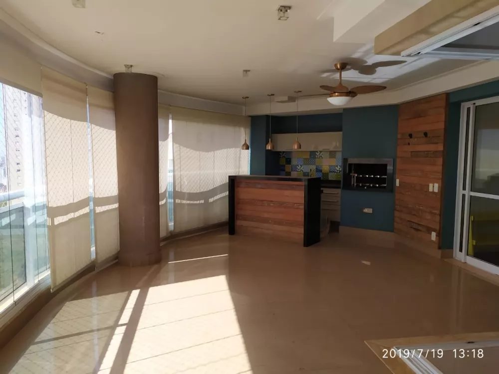 Apartamento à venda com 3 quartos, 179m² - Foto 1