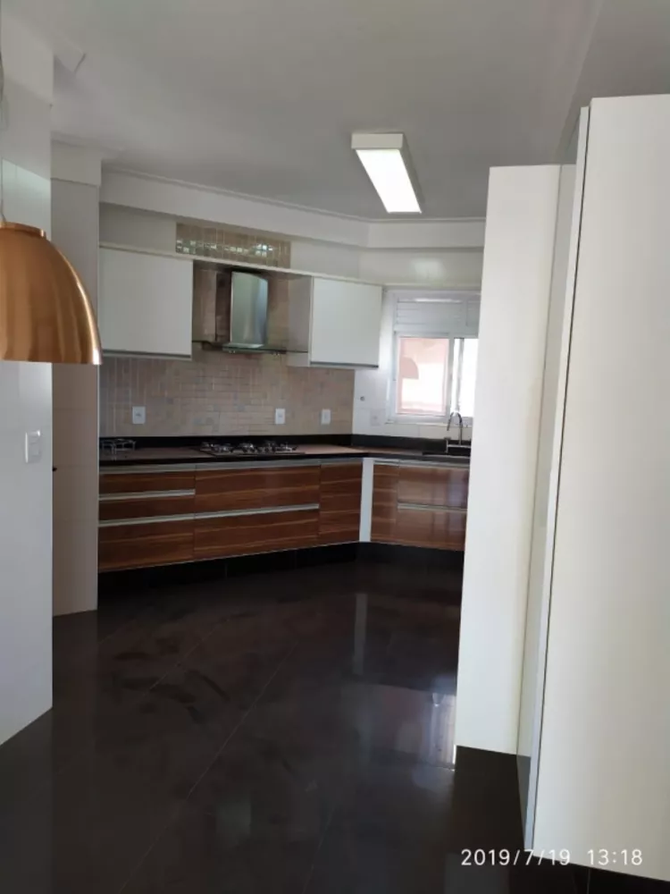 Apartamento à venda com 3 quartos, 179m² - Foto 7