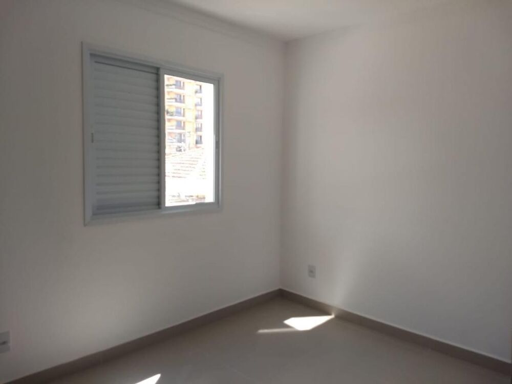 Apartamento à venda com 2 quartos, 85m² - Foto 2
