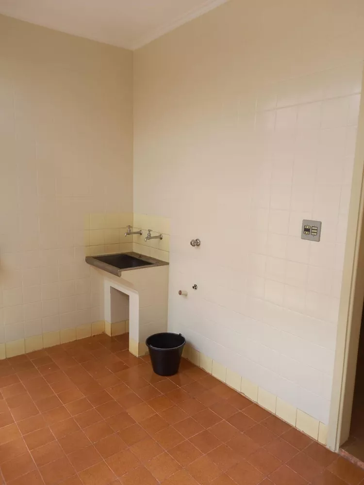 Casa à venda com 4 quartos, 232m² - Foto 14