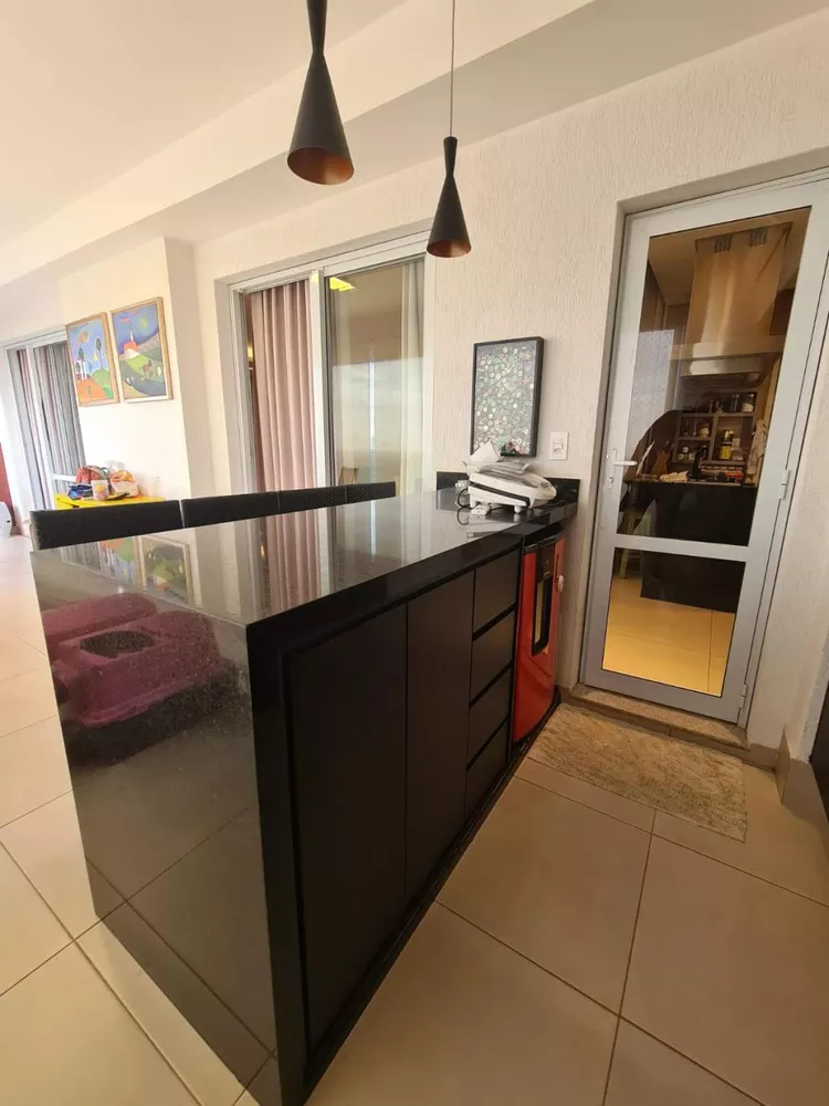 Apartamento à venda com 3 quartos, 171m² - Foto 6