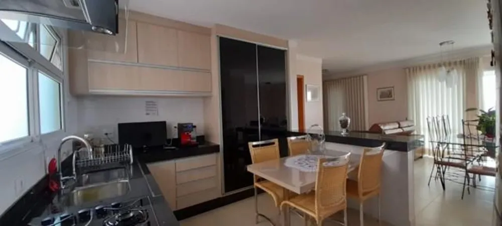 Apartamento, 3 quartos, 134 m² - Foto 4