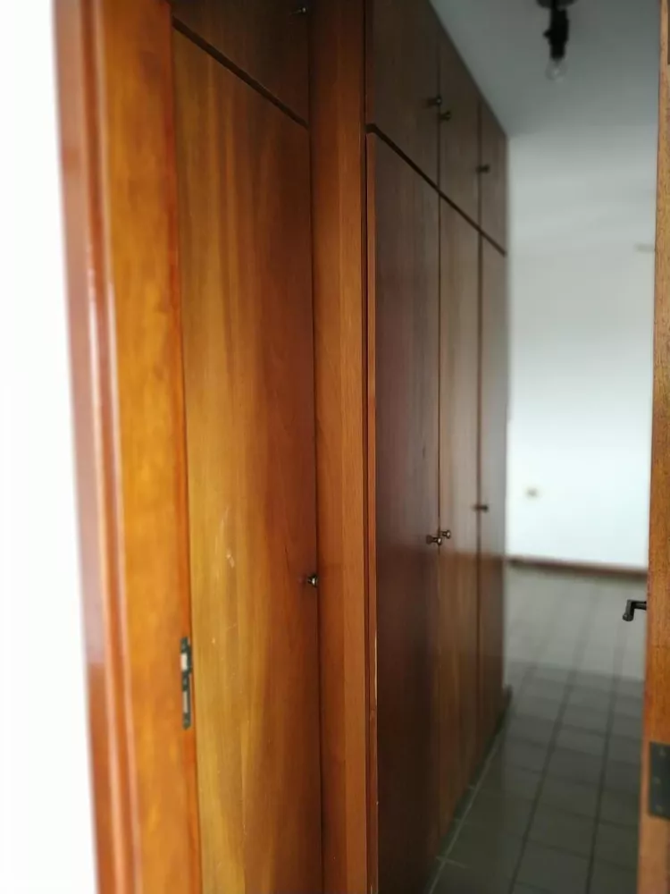 Apartamento à venda com 1 quarto, 44m² - Foto 2