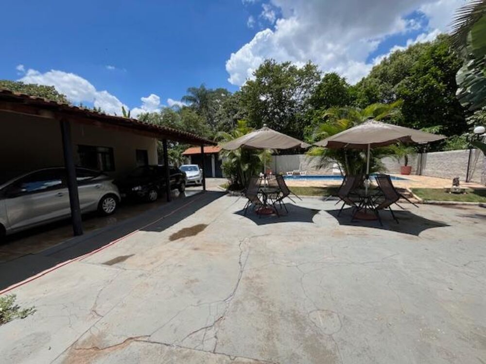 Chácara à venda com 3 quartos, 240m² - Foto 2