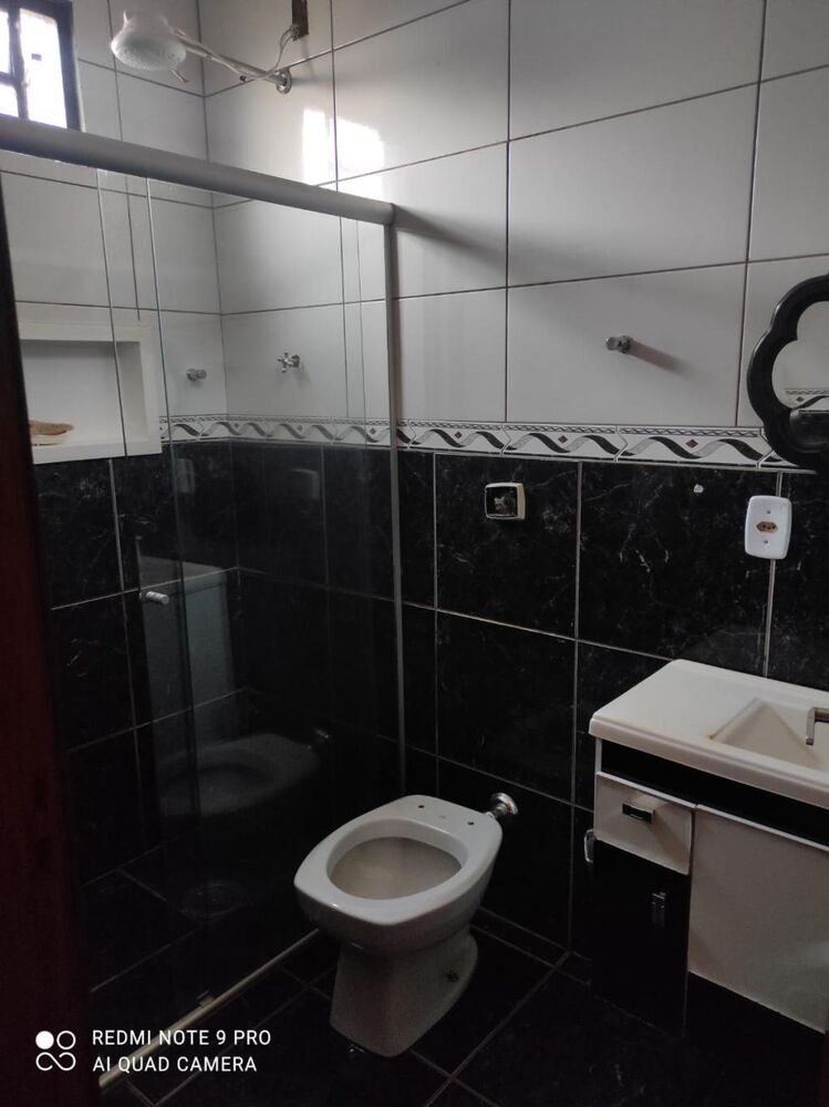 Chácara à venda com 3 quartos, 240m² - Foto 3