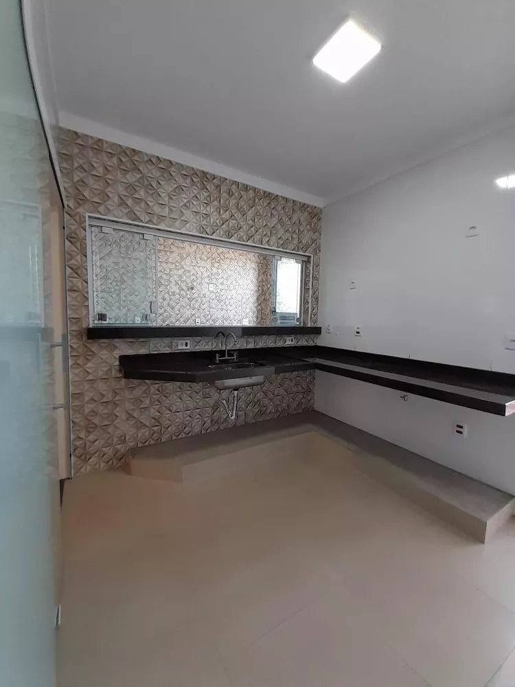 Casa à venda com 3 quartos, 132m² - Foto 5