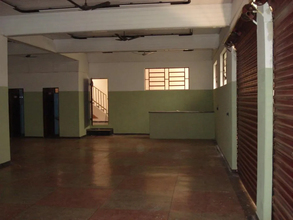 Casa, 3 quartos, 329 m² - Foto 1