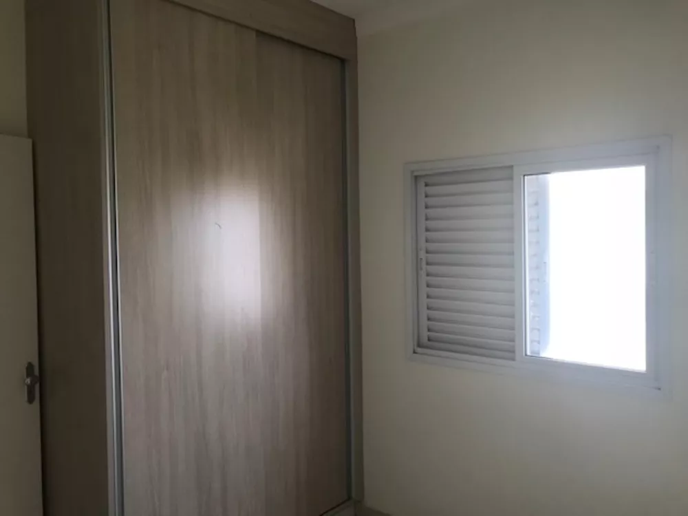 Apartamento à venda com 2 quartos, 70m² - Foto 8