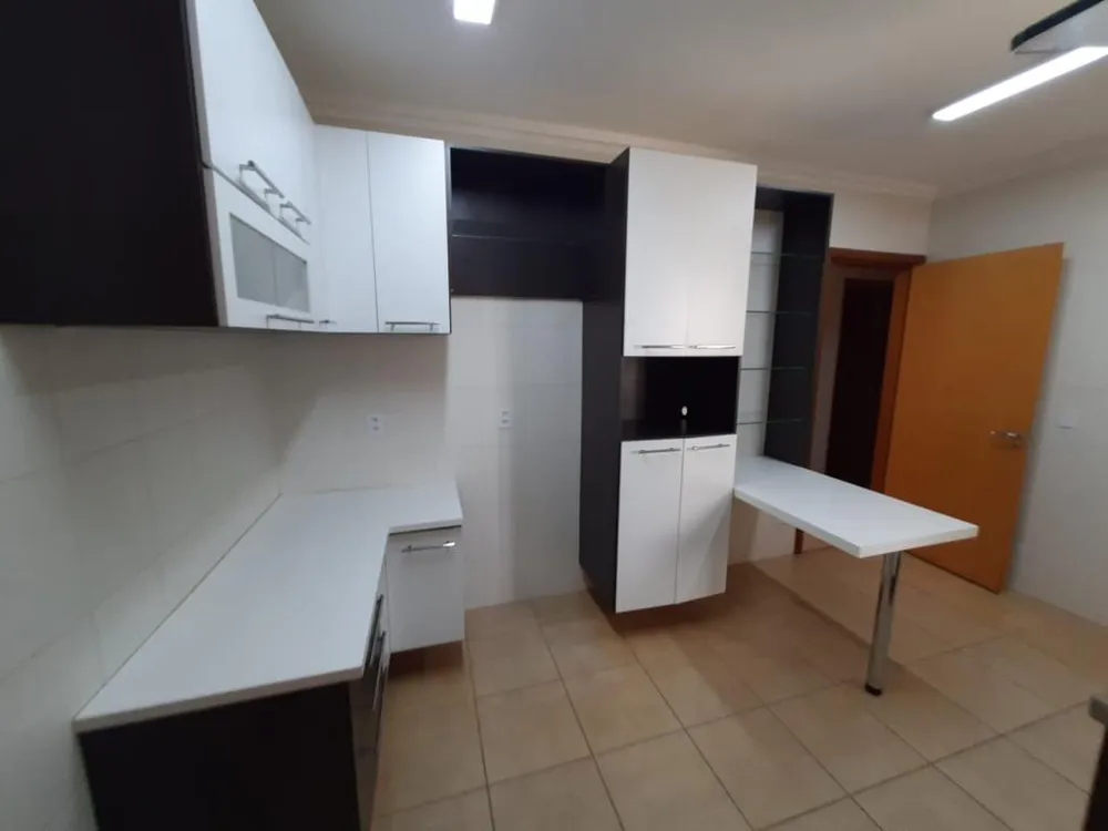 Apartamento, 3 quartos, 155 m² - Foto 3