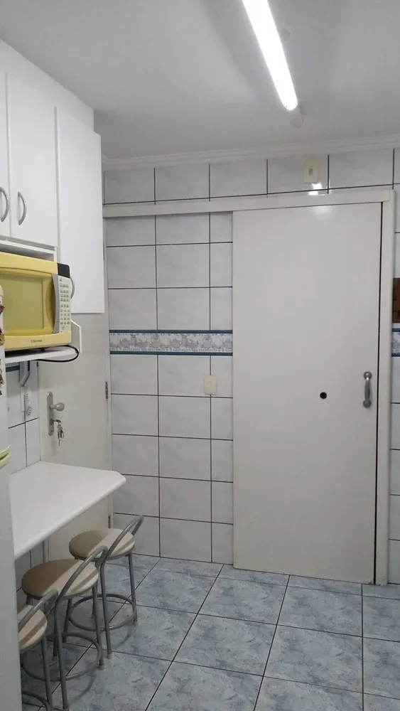 Apartamento, 3 quartos, 70 m² - Foto 2