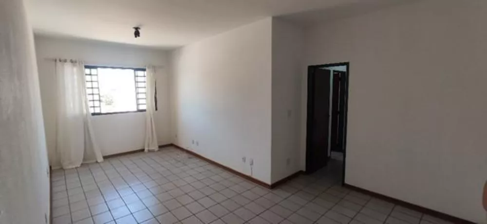 Apartamento à venda com 3 quartos, 77m² - Foto 1