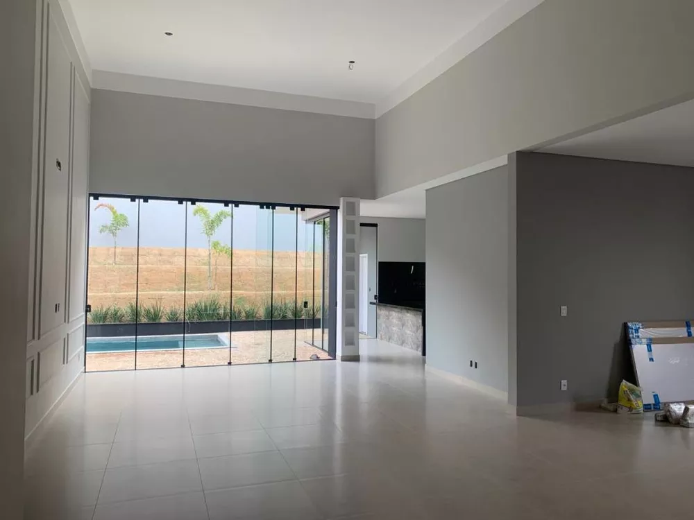 Casa de Condomínio à venda com 3 quartos, 280m² - Foto 4