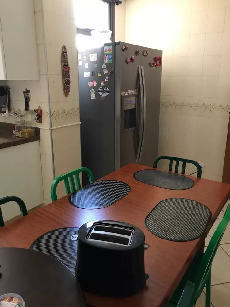 Apartamento à venda com 3 quartos, 178m² - Foto 19