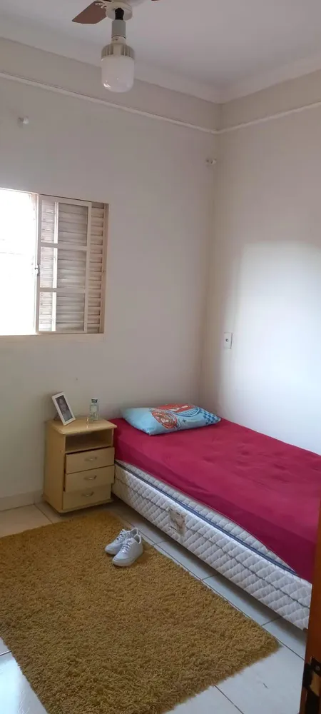 Casa, 4 quartos, 193 m² - Foto 2