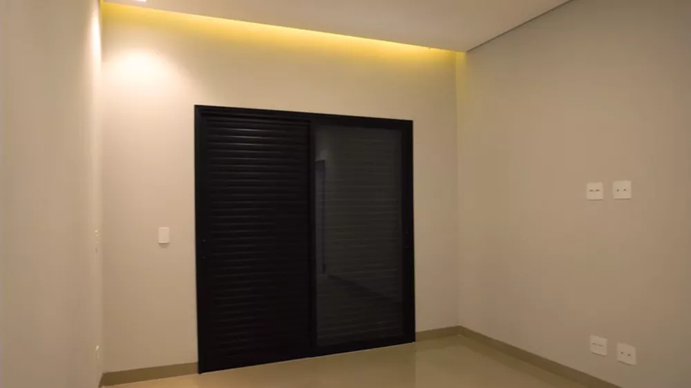 Casa de Condomínio à venda com 3 quartos, 273m² - Foto 3