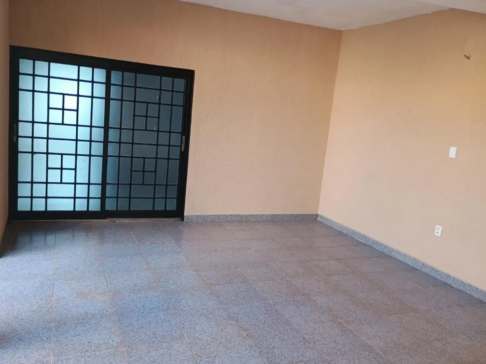 Casa, 5 quartos, 250 m² - Foto 2