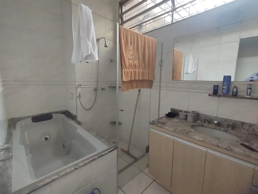 Casa, 3 quartos, 238 m² - Foto 3
