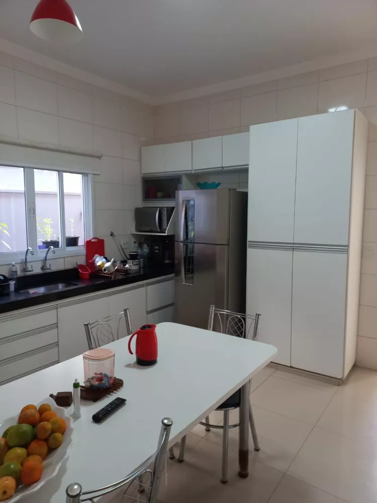 Casa de Condomínio à venda com 3 quartos, 200m² - Foto 12