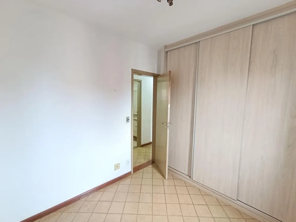 Apartamento, 3 quartos, 100 m² - Foto 2