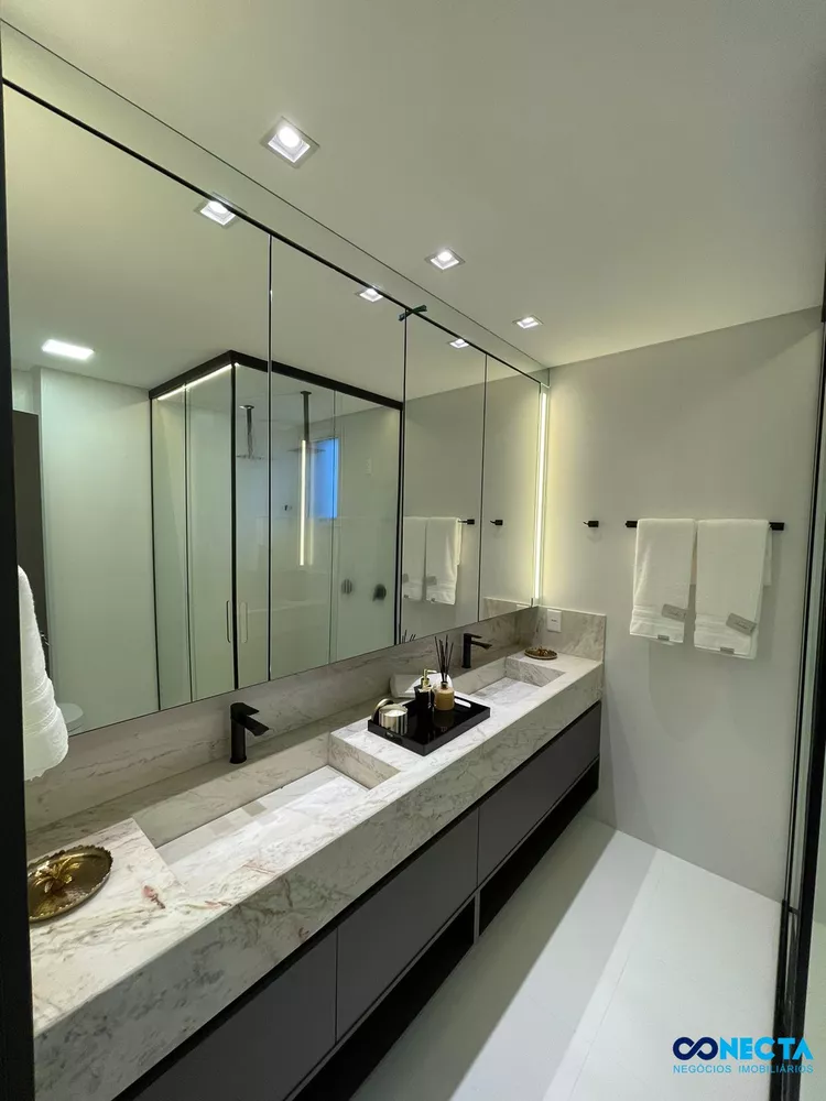 Apartamento, 3 quartos, 240 m² - Foto 3