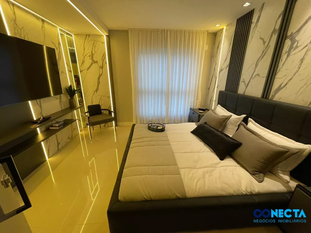 Apartamento, 3 quartos, 240 m² - Foto 2