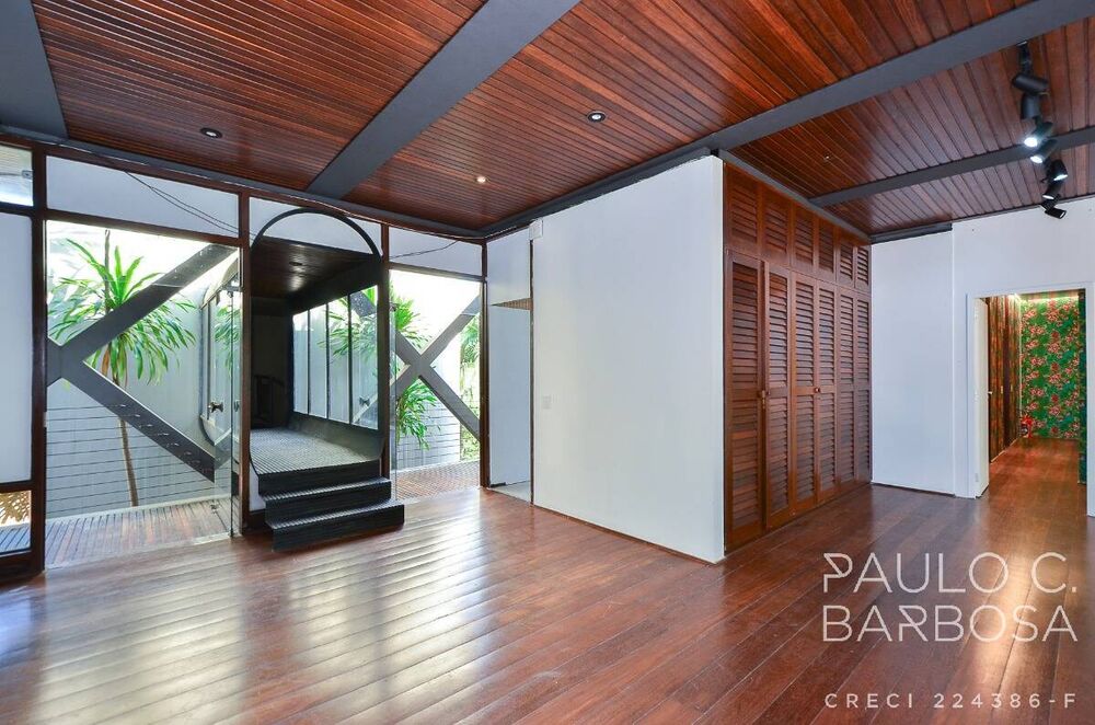 Casa à venda com 4 quartos, 1245m² - Foto 9