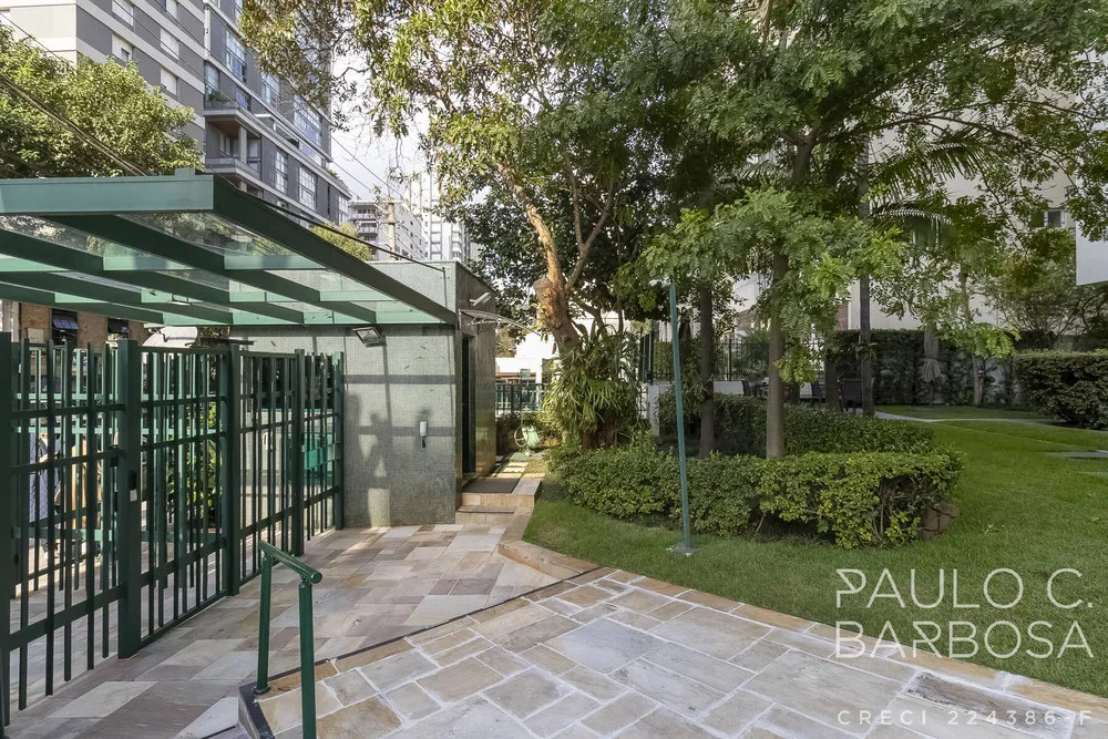 Apartamento, 3 quartos, 213 m² - Foto 1